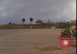 Standbild C-130 Landung Vietnamkrieg Khe Sanh Vietnam, 1968, aus Sekunde 29 historischem Filmmaterial Videoclip 65675078592