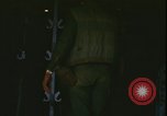 Standbild Vietnam Krieg verwundet evakuiert Khe Sanh Vietnam, 1968, aus Sekunde 21 historischem Filmmaterial Videoclip 65675078593