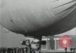 Standbild Blimp Bomben u-Boote Atlantik, 1943, aus Sekunde 12 historischem Filmmaterial Videoclip 65675078597