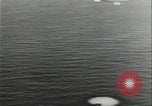 Standbild Blimp Bomben u-Boote Atlantik, 1943, aus Sekunde 46 historischem Filmmaterial Videoclip 65675078597