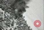 Standbild Antenne raid-Japanischen base Pazifischer Ozean, 1944, aus Sekunde 28 historischem Filmmaterial Videoclip 65675078598