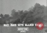 Standbild Schiffe in Brand Europäische Theater, 1944, aus Sekunde 5 historischem Filmmaterial Videoclip 65675078604