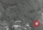 Standbild Schiffe in Brand Europäische Theater, 1944, aus Sekunde 12 historischem Filmmaterial Videoclip 65675078604