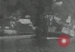 Standbild Schiffe in Brand Europäische Theater, 1944, aus Sekunde 32 historischem Filmmaterial Videoclip 65675078604