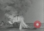 Standbild Schiffe in Brand Europäische Theater, 1944, aus Sekunde 36 historischem Filmmaterial Videoclip 65675078604