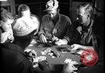 Immagine di I soldati degli Stati Uniti giocano a poker Iran, 1944, secondo 8 filmato di repertorio 65675078628