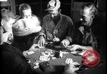 Immagine di I soldati degli Stati Uniti giocano a poker Iran, 1944, secondo 24 filmato di repertorio 65675078628