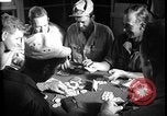 Immagine di I soldati degli Stati Uniti giocano a poker Iran, 1944, secondo 26 filmato di repertorio 65675078628
