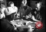 Immagine di I soldati degli Stati Uniti giocano a poker Iran, 1944, secondo 34 filmato di repertorio 65675078628