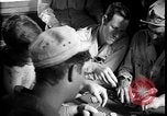 Immagine di I soldati degli Stati Uniti giocano a poker Iran, 1944, secondo 56 filmato di repertorio 65675078628