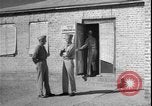 Immagine di Ufficiali degli Stati Uniti Iran Teheran Iran, 1944, secondo 43 filmato di repertorio 65675078629
