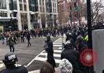 Image Les manifestants de Donald Trump s'opposent à la police 2017 Washington DC USA, 2017, de la seconde 4 séquences d'archives historiques vidéo 65675078680