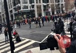 Image Les manifestants de Donald Trump s'opposent à la police 2017 Washington DC USA, 2017, de la seconde 15 séquences d'archives historiques vidéo 65675078680