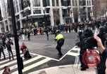 Image Les manifestants de Donald Trump s'opposent à la police 2017 Washington DC USA, 2017, de la seconde 16 séquences d'archives historiques vidéo 65675078680