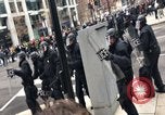 Image Les manifestants de Donald Trump s'opposent à la police 2017 Washington DC USA, 2017, de la seconde 29 séquences d'archives historiques vidéo 65675078680