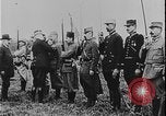 Immagine di Il maresciallo Joffre premia la prima guerra mondiale Francia, 1916, secondo 4 filmato di repertorio 65675078701