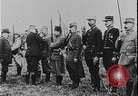 Immagine di Il maresciallo Joffre premia la prima guerra mondiale Francia, 1916, secondo 5 filmato di repertorio 65675078701