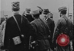 Immagine di Il maresciallo Joffre premia la prima guerra mondiale Francia, 1916, secondo 17 filmato di repertorio 65675078701
