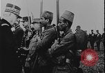 Immagine di Il maresciallo Joffre premia la prima guerra mondiale Francia, 1916, secondo 21 filmato di repertorio 65675078701