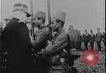 Immagine di Il maresciallo Joffre premia la prima guerra mondiale Francia, 1916, secondo 29 filmato di repertorio 65675078701