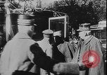 Image Le roi George V visite la première Guerre mondiale de France France, 1916, de la seconde 18 séquences d'archives historiques vidéo 65675078702