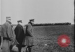Image Le roi George V visite la première Guerre mondiale de France France, 1916, de la seconde 27 séquences d'archives historiques vidéo 65675078702