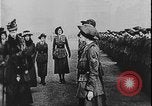 Image La reine Mary visite la première Guerre mondiale de France France, 1916, de la seconde 7 séquences d'archives historiques vidéo 65675078703