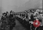 Image La reine Mary visite la première Guerre mondiale de France France, 1916, de la seconde 16 séquences d'archives historiques vidéo 65675078703