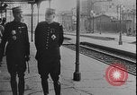 Image Lord Kitchener visite la première Guerre mondiale de France France, 1916, de la seconde 5 séquences d'archives historiques vidéo 65675078704