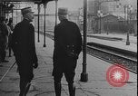 Image Lord Kitchener visite la première Guerre mondiale de France France, 1916, de la seconde 6 séquences d'archives historiques vidéo 65675078704
