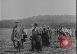 Image Lord Kitchener visite la première Guerre mondiale de France France, 1916, de la seconde 22 séquences d'archives historiques vidéo 65675078704