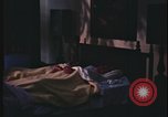 Standbild Hauseinbruch United States USA, 1970, aus Sekunde 25 historischem Filmmaterial Videoclip 65675078750