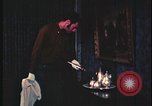 Standbild Hauseinbruch United States USA, 1970, aus Sekunde 46 historischem Filmmaterial Videoclip 65675078750
