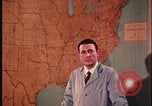 Standbild FBI-Labornachweis-Paket geöffnet United States USA, 1970, aus Sekunde 7 historischem Filmmaterial Videoclip 65675078751