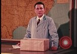 Standbild FBI-Labornachweis-Paket geöffnet United States USA, 1970, aus Sekunde 11 historischem Filmmaterial Videoclip 65675078751