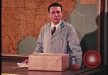 Standbild FBI-Labornachweis-Paket geöffnet United States USA, 1970, aus Sekunde 12 historischem Filmmaterial Videoclip 65675078751