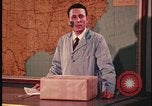 Standbild FBI-Labornachweis-Paket geöffnet United States USA, 1970, aus Sekunde 23 historischem Filmmaterial Videoclip 65675078751