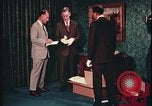 Standbild Tatortnachweise sammeln United States USA, 1970, aus Sekunde 8 historischem Filmmaterial Videoclip 65675078752