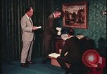 Standbild Tatortnachweise sammeln United States USA, 1970, aus Sekunde 13 historischem Filmmaterial Videoclip 65675078752