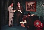 Standbild Tatortnachweise sammeln United States USA, 1970, aus Sekunde 18 historischem Filmmaterial Videoclip 65675078752