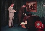 Standbild Tatortnachweise sammeln United States USA, 1970, aus Sekunde 34 historischem Filmmaterial Videoclip 65675078752
