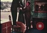 Standbild Analyse der Beweisaufnahme am Tatort United States USA, 1970, aus Sekunde 3 historischem Filmmaterial Videoclip 65675078753