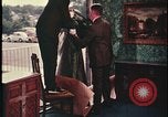 Standbild Analyse der Beweisaufnahme am Tatort United States USA, 1970, aus Sekunde 4 historischem Filmmaterial Videoclip 65675078753