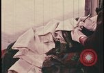 Standbild Analyse der Beweisaufnahme am Tatort United States USA, 1970, aus Sekunde 18 historischem Filmmaterial Videoclip 65675078753