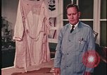 Standbild Analyse der Beweisaufnahme am Tatort United States USA, 1970, aus Sekunde 31 historischem Filmmaterial Videoclip 65675078753
