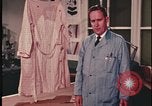 Standbild Analyse der Beweisaufnahme am Tatort United States USA, 1970, aus Sekunde 37 historischem Filmmaterial Videoclip 65675078753