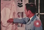 Standbild Analyse der Beweisaufnahme am Tatort United States USA, 1970, aus Sekunde 53 historischem Filmmaterial Videoclip 65675078753