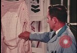 Standbild Analyse der Beweisaufnahme am Tatort United States USA, 1970, aus Sekunde 54 historischem Filmmaterial Videoclip 65675078753