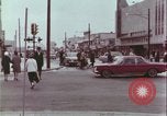 Immagine di poliziotti in servizio Silver Spring Maryland USA, 1964, secondo 12 filmato di repertorio 65675078782