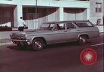 Immagine di poliziotti in servizio Silver Spring Maryland USA, 1964, secondo 33 filmato di repertorio 65675078782